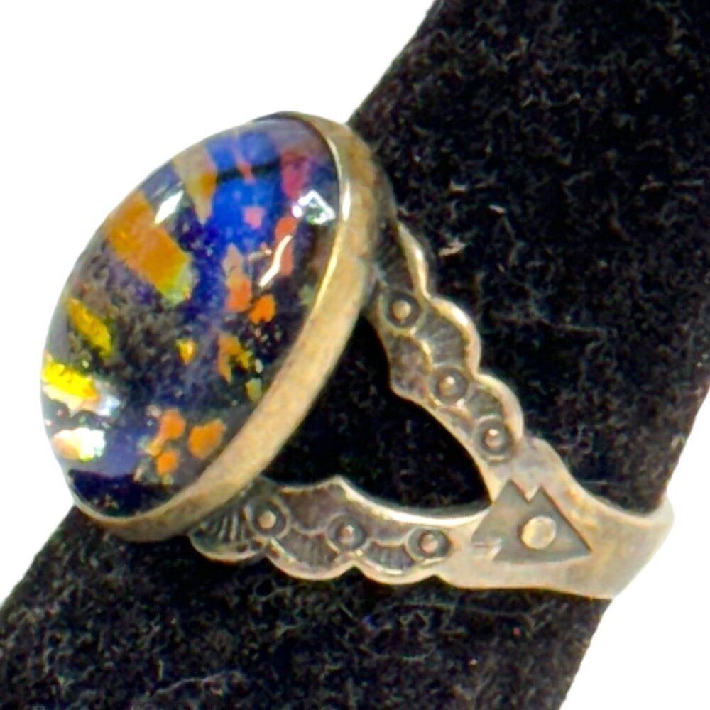 Vintage Southwest Ring Opal Glass Arrowhead With Intricate Band Design Size 6.25